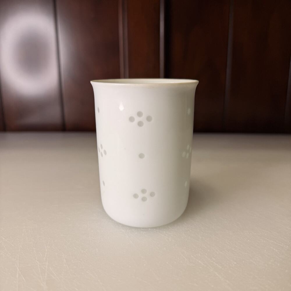 Vintage Hakusan Japan White Porcelain Yunomi Tea Cup Gray Dot Hasami MCM Signed